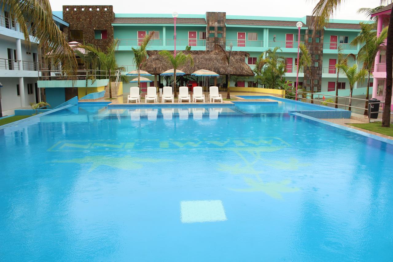 Miami Inn Nuevo Vallarta Buitenkant foto