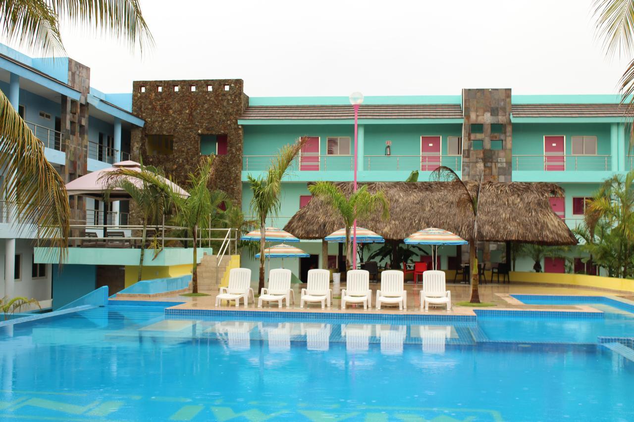 Miami Inn Nuevo Vallarta Buitenkant foto