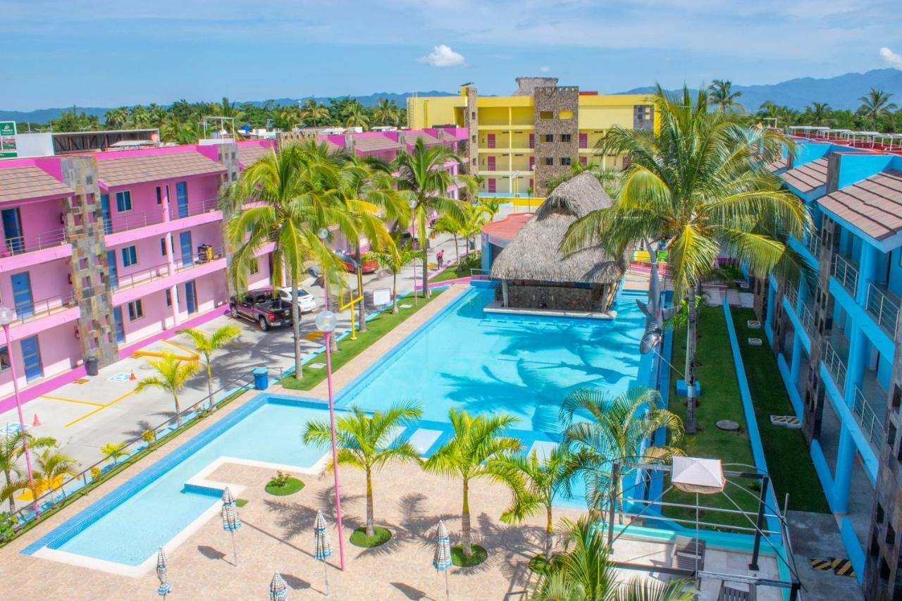 Miami Inn Nuevo Vallarta Buitenkant foto