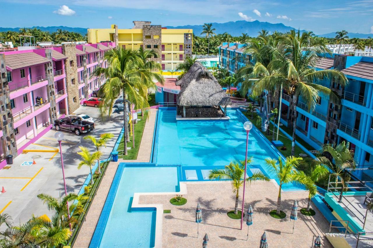 Miami Inn Nuevo Vallarta Buitenkant foto