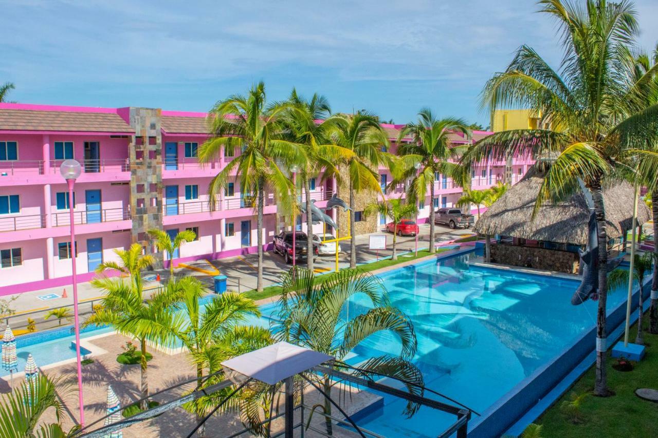 Miami Inn Nuevo Vallarta Buitenkant foto